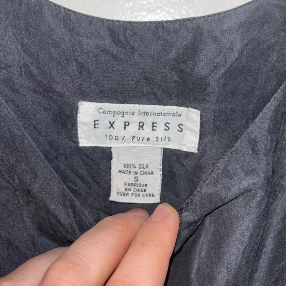 Express Tank Top Women Sz S Black Silk Scoop Neck Minimalist Sleeveless Blouse - Picture 3 of 9